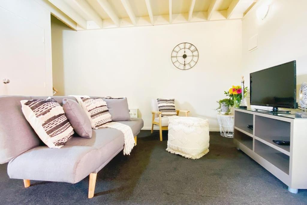 Апартаменти Hideaway Rima - In The Cbd Квінстаун Екстер'єр фото